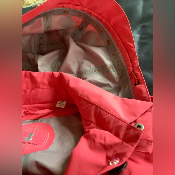 Save The Duck Ladies Lightweight Raincoat - Picture 15 of 16